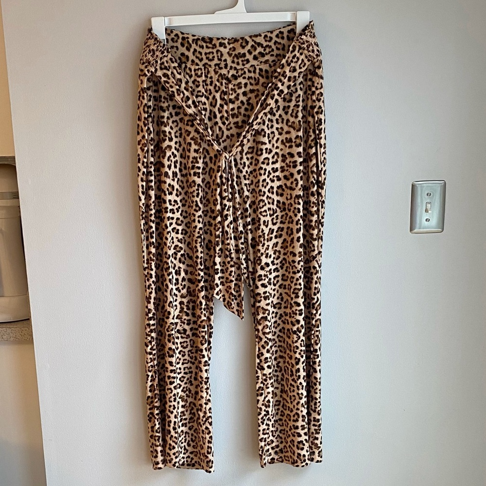 INC Size 2x Tie Detail Leopard Print Pants